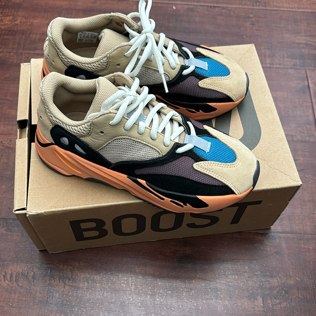 Yeezy Boost 700 Size 6
